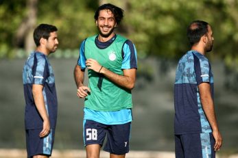 بازیکن جنجالی، ترکیب استقلال را عوض کرد !