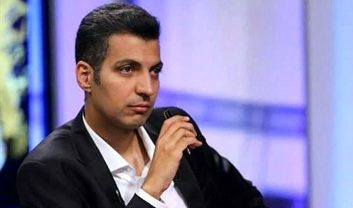 عادل فردوسی‌ پور یاد و خاطره مهسا امینی را گرامی داشت