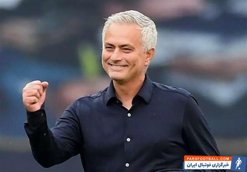 تصاویری از خوشحالی مورینیو در اتوبوس و رختکن پس از برد رم برابر اینتر