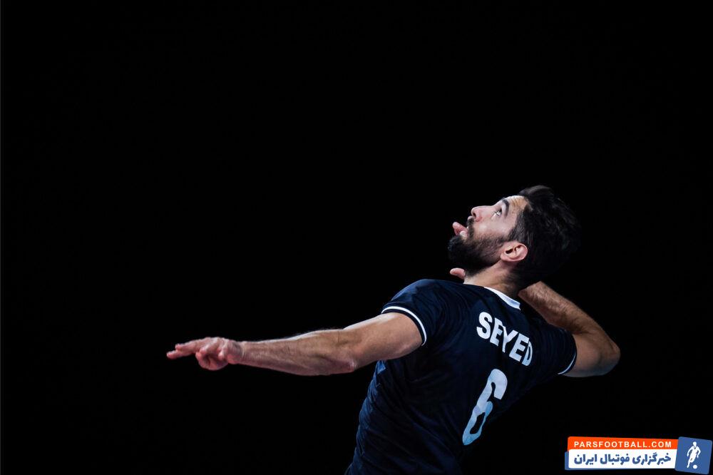 سید محمد موسوی با انتشار یک استوری از ضبط شدن پاسپورتش خبر داد