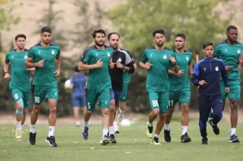 استقلال ؛ آرمان رمضانی با لباس شخصی در تمرین حاضر شد