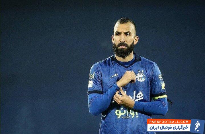 نبرد هوایی جالب بین روزبه چشمی و محمدرضا آزادی در دیدار استقلال و آلومینیوم