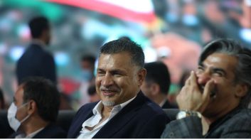 علی دایی اسطوره فوتبال ایران میزبان یک کودک پروانه ای بود