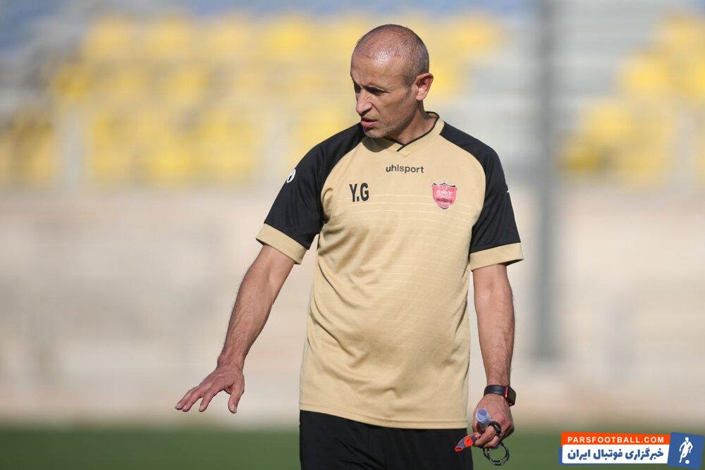 ظاهر جدید و متفاوت یحیی گل محمدی در تمرین پرسپولیس