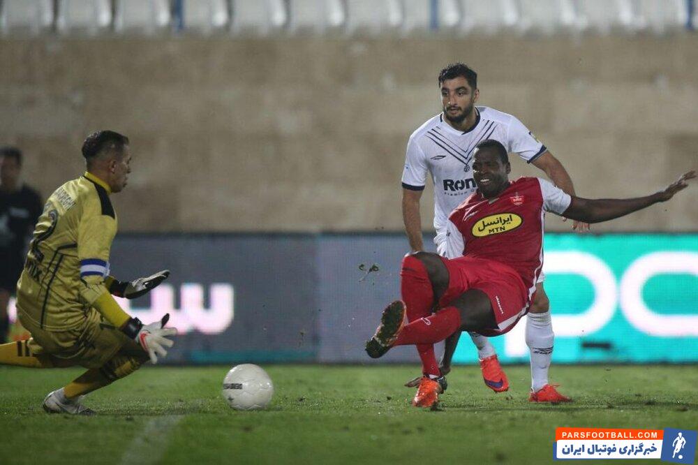 حسرت بزرگ شیخ دیاباته در بازی پرسپولیس و ملوان