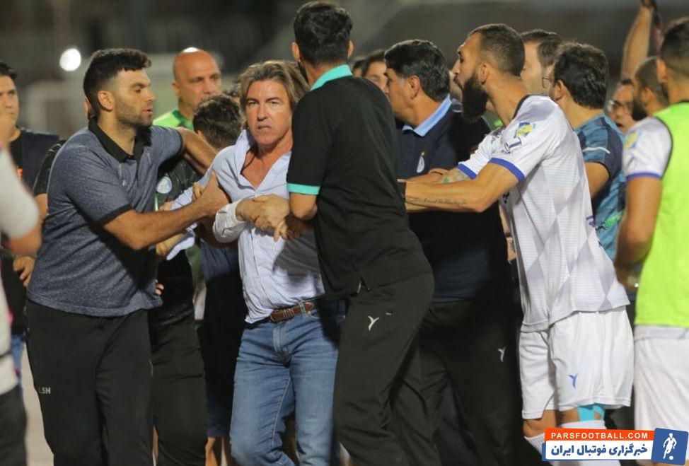 باشگاه استقلال در واکنش به اخراج ساپینتو در بازی با گل گهر : شکایت خود را به فدراسیون فوتبال می بریم