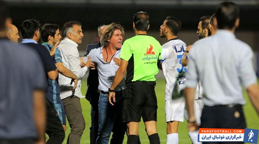 محمد فنایی : پنالتی باری استقلال کاملا صحیح بود ؛ داور بازی را نتوانست مدیریت کند