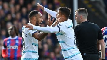 چلسی ؛ اعتراض هواداران پالاس به اخراج نکردن تیاگو سیلوا