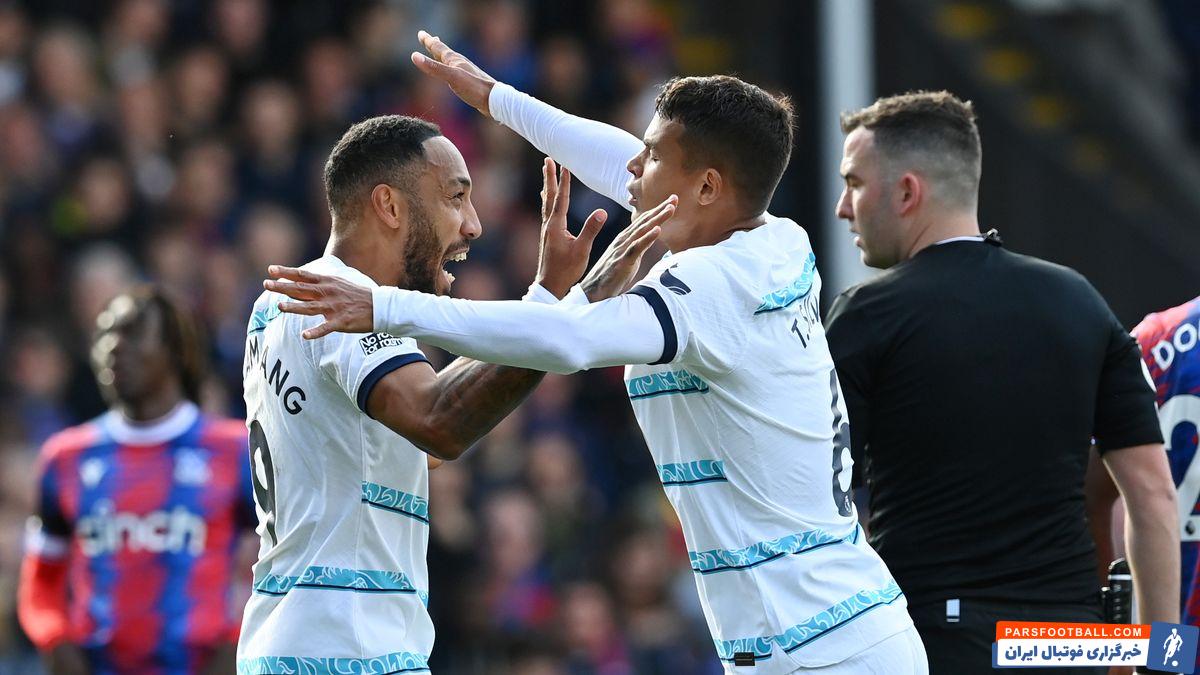 چلسی ؛ اعتراض هواداران پالاس به اخراج نکردن تیاگو سیلوا