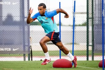 تایید حضور ژول کنده در ال کلاسیکو توسط حساب توئیتری بارسلونا