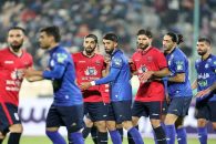 استقلال و نساجی