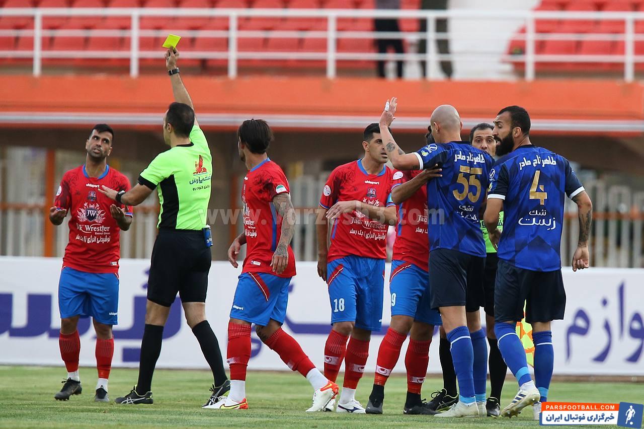 درگیری خشونت آمیز بازیکنان استقلال و نساجی در خلال سوپرجام