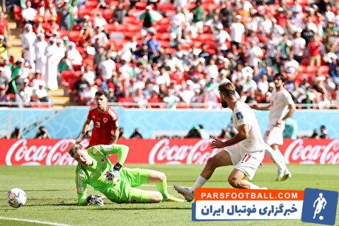 خوشحالی هواداران تیم ملی ایران پس از پیروزی برابر ولز در خیابان های دوحه