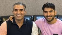 احمدرضا عابدزاده با انتشار تصویری در اینستاگرام از پرویز برومند حمایت کرد