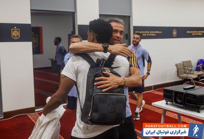 استقبال گرم اعضای تیم ملی اسپانیا از ورود الخاندرو بالده