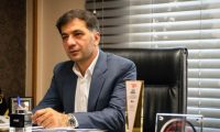 حجت کریمی عضو هیئت مدیره باشگاه استقلال : هیچ حرفی از جدایی بازیکنان نیست ؛ فتح‌الله‌زاده استعفا نداده است