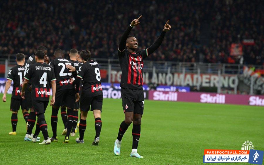 پیروزی عجیب میلان در سن سیرو با گل به خودی لحظه پایانی بازیکنان فیورنتینا