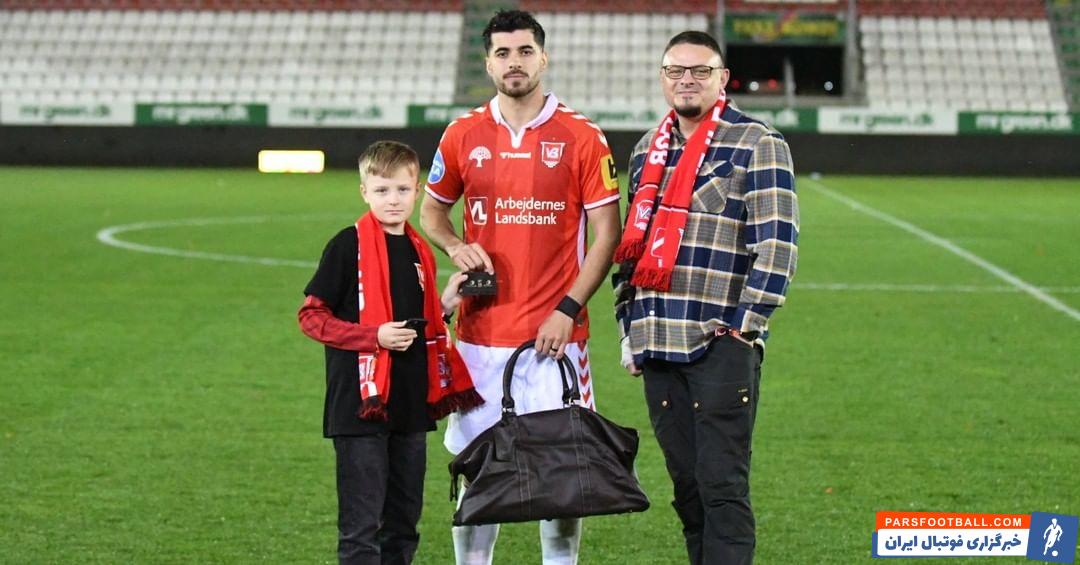 سعید عزت اللهی بهترین بازیکن دیدار وایله - هیلرود