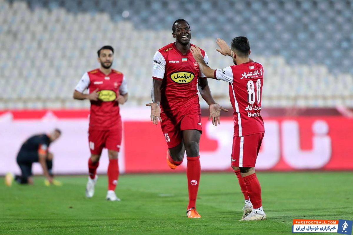 شیخ دیاباته با 6 گل دیگر به رکورد علی انصاریان برای گلزنی در پرسپولیس و استقلال می رسد