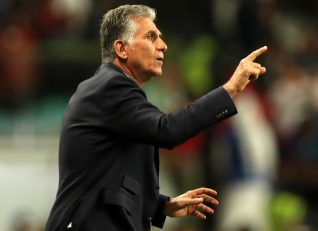 دیدار صمیمانه محمدرضا ساکت و کارلوس کی روش در پک با موضوع جام جهانی