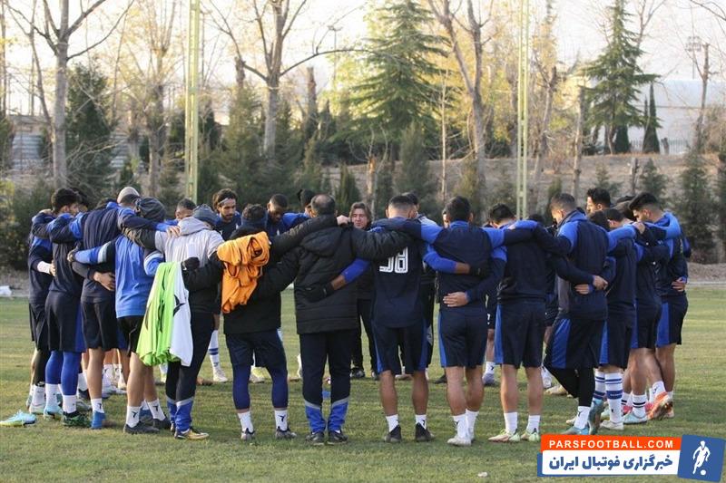 ریکاردو ساپینتو سه بازیکن خود را برای مصاف با صنعت نفت آبادان در اختیار ندارد