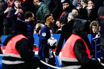 ترک ورزشگاه پارک دو پرنس توسط نیمار پس از اخراج برابر استراسبورگ