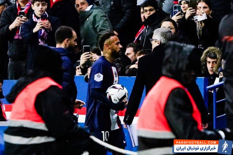 ترک ورزشگاه پارک دو پرنس توسط نیمار پس از اخراج برابر استراسبورگ