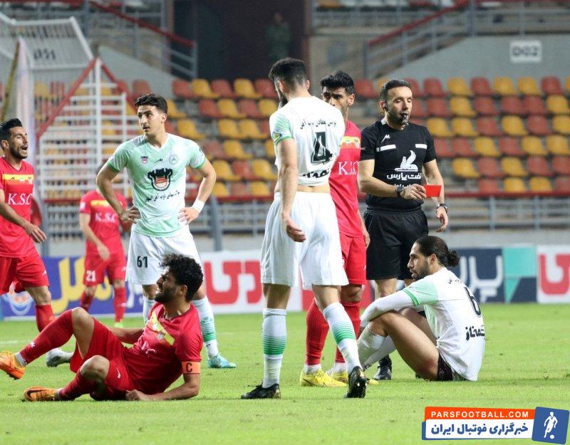 نادر محمدی تنها اخراجی هفته سیزدهم در دیدار فولاد - ذوب آهن