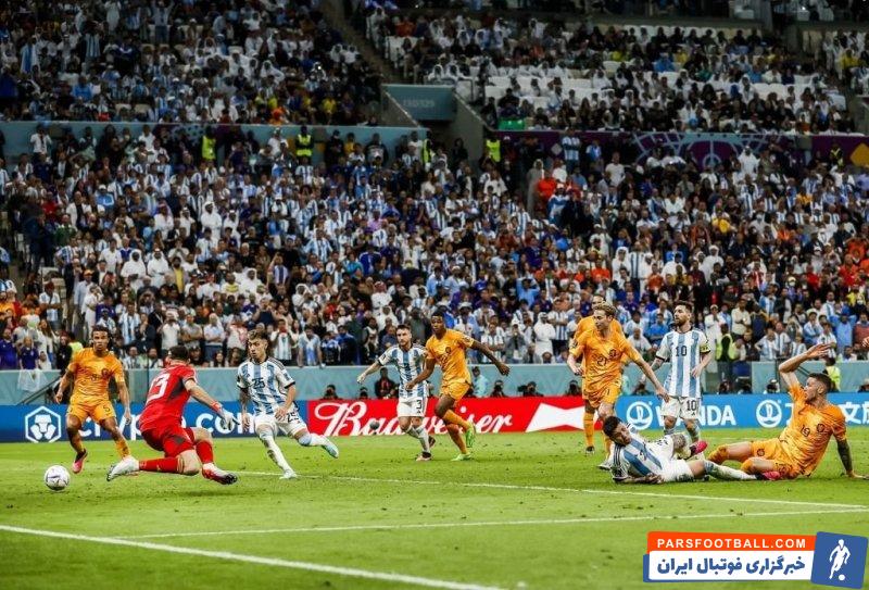 مرک خبرنگار آمریکایی در خلال دیدار تیم ملی آرژانتین و هلند بر اثر سکته قلبی