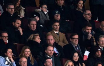 خوشحالی رومئو ، پسر دیوید بکام پس از برد دراماتیک آرسنال برابر منچستریونایتد