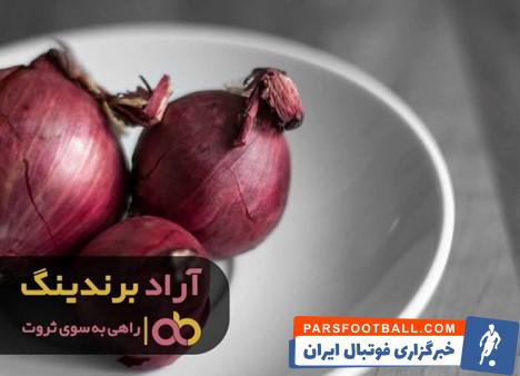 پیاز قرمز در بازار