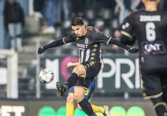 شارلوا ؛ شکست شارلوا برابر رویال