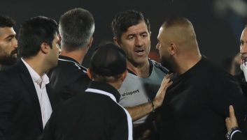 کریم باقری بار دیگر دست به کار شده تا این بار به زلزله زدگان خوی کمک کند