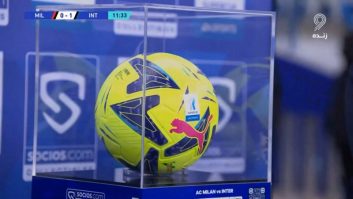 فروش توپ دیدار اینتر و میلان در میانه این بازی در ورزشگاه ملک فهد ریاض