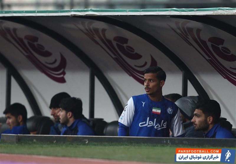 استقلال ؛ منصور رشیدی : قائدی هر بازی بدتر می‌شود و نمایش ضعیفی دارد