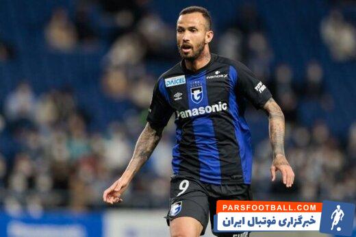 پرسپولیس ؛ تصویری از رویارویی لئاندرو پریرا با مسی و نیمار
