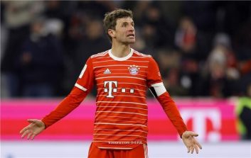 بایرن مونیخ ؛ مولر : دیگر وقت آن است که از عملکرد خود خشمگین باشیم