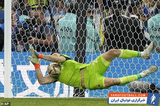 وضع قانون جلوگیری از وقت تلف کردن دروازه بان در ضربات پنالتی توسط فیفا