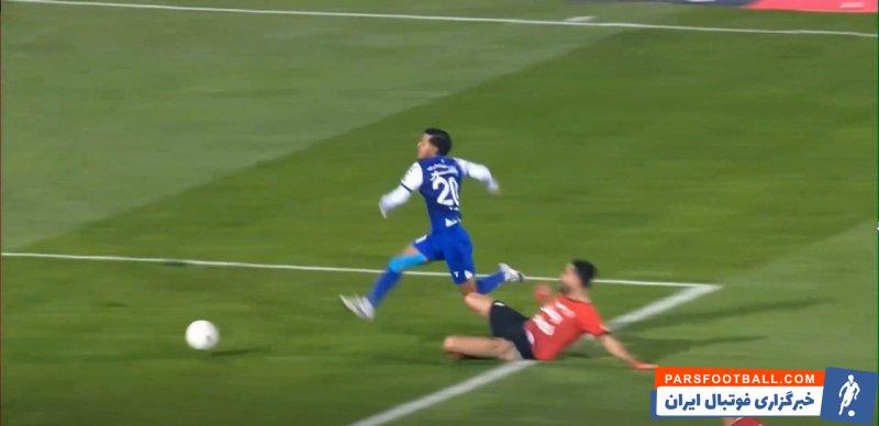 استقلال و تراکتور