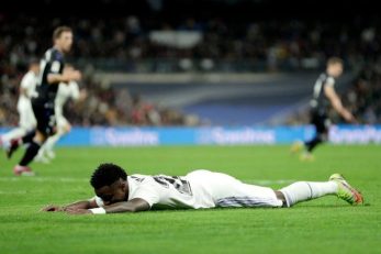 واکنش شگفت انگیز روزنامه های بارسلونا به توقف بدهنگام رئال مادرید برابر رئال سوسیداد