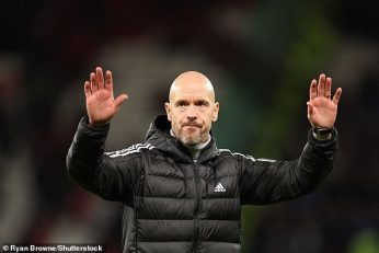 کاهش دستمزد هفتگی بازیکنان منچستریونایتد با سقف 200 هزار پوندی برای نزدیکی دستمزدها