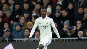 اولین تجربه ادواردو کاماوینگا در پست دفاع چپ رئال مادرید در دیدار با رئال سوسیداد