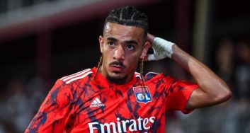 چلسی خواهان جذب مالو گوستو از المپیک لیون با 40 میلیون یورو