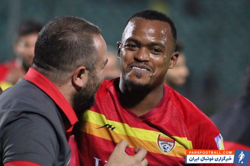 ثبت قرارداد روبرتو تورس با فولاد خوزستان در روز فسخ رسمی آیاندا پاتوسی