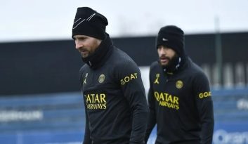 بی توجهی لیونل مسی به حواشی بازوبند کاپیتانی پاری سن ژرمن با حضور در تمرینات