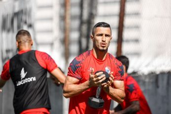 پرسپولیس علاقه مند به بازگشت علی علیپور و شهریار مغانلو در زمستان