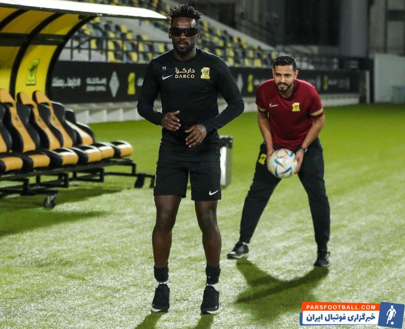 تمرینات جالب الاتحاد عربستان با عینک مشکی برای افزایش تمرکز بازیکنان