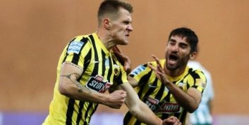 آاک آتن در حضور ستاره ایرانی خود مقابل حریفش شکست خورد