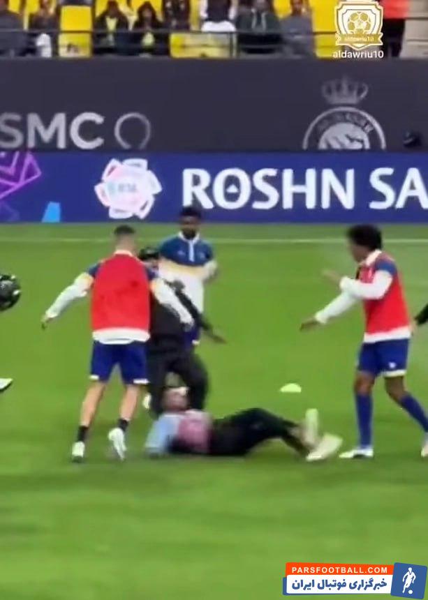 رونالدو ؛ پریدن رونالدو ار روی تکل ناخواسته یک جیمی جامپ