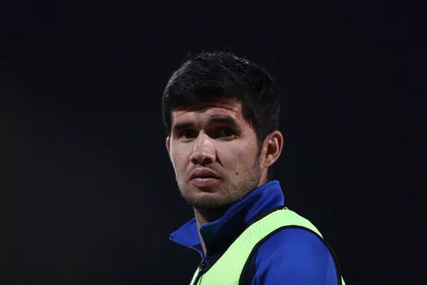 عزیزبک آمانوف به تیم فوتبال نسف قارشی پیوست